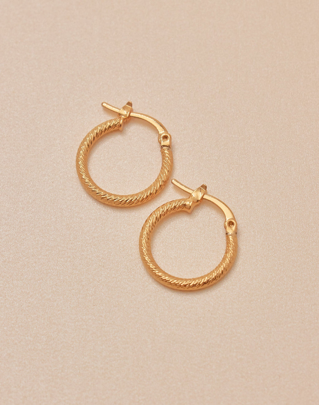 Oda Gold Hoop Earrings