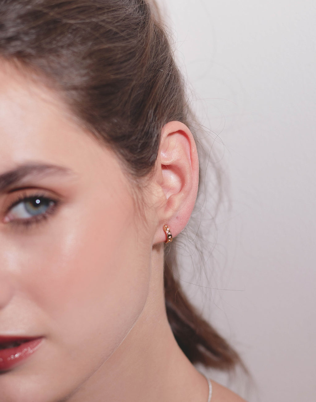 Cape Town Necklace & Stud Earrings Set